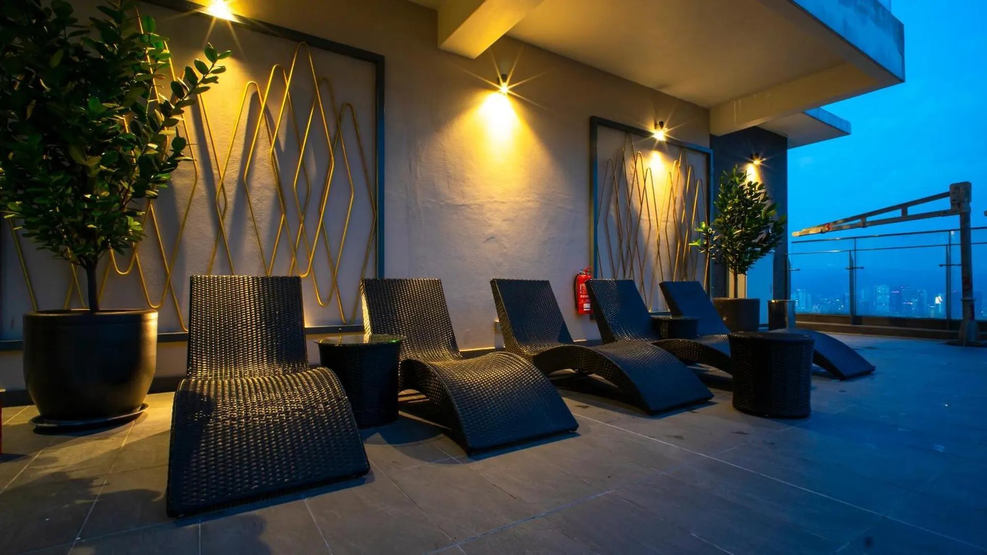 Moonway Luxury Suites At The Manor Residence Klcc Apartment Kuala Lumpur