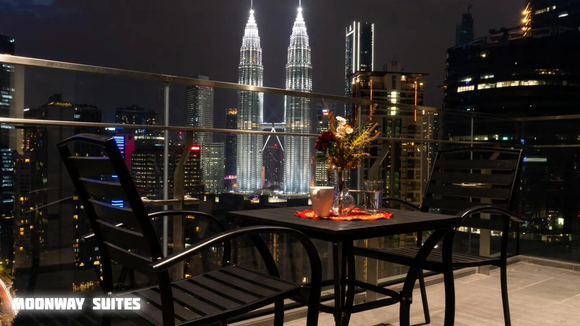 דירה קואלה לומפור The Manor Suites Klcc By Moonway