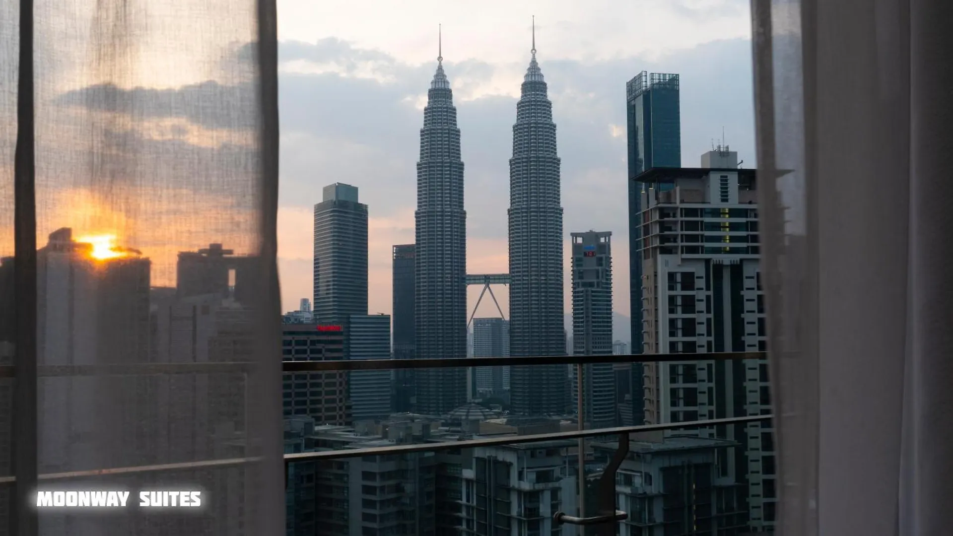 דירה קואלה לומפור The Manor Suites Klcc By Moonway מלזיה