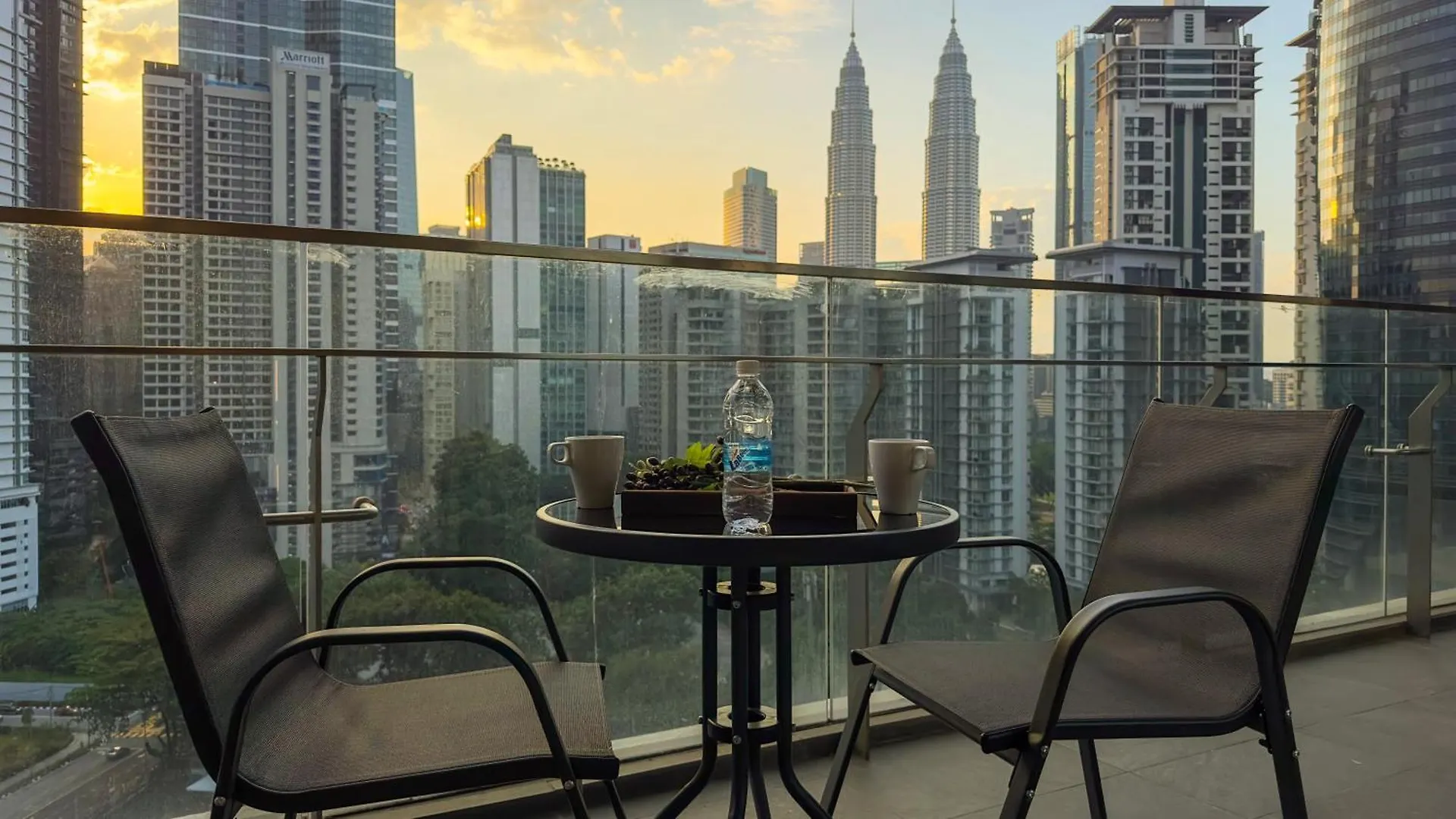 דירה קואלה לומפור The Manor Suites Klcc By Moonway מלזיה